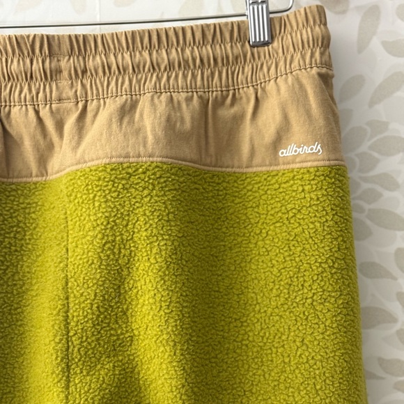 Allbirds Women’s M Hazy Lime Beige Fluff Fleece Pants Jogger Sweatpants - Picture 6 of 9